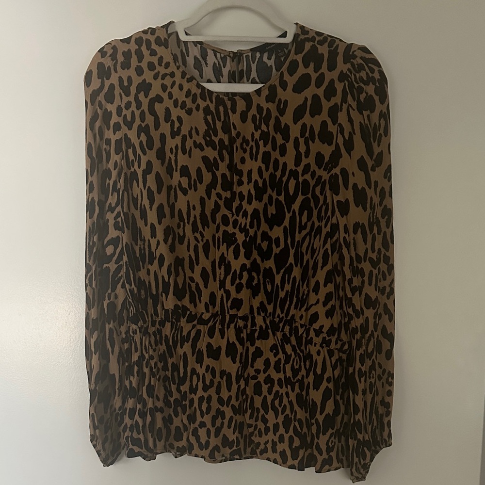 Banana Republic Leopard Print Key Hole Long Sleeve Women's Top